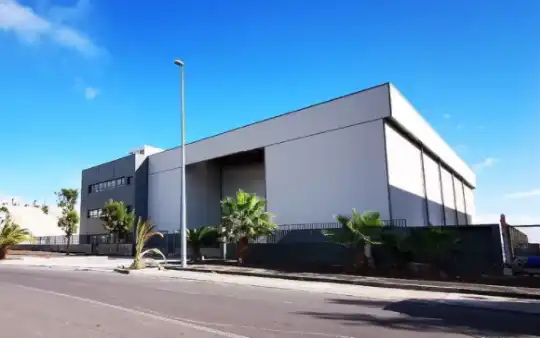 Vista exterior de Nau industrial de lloguer en Candelaria