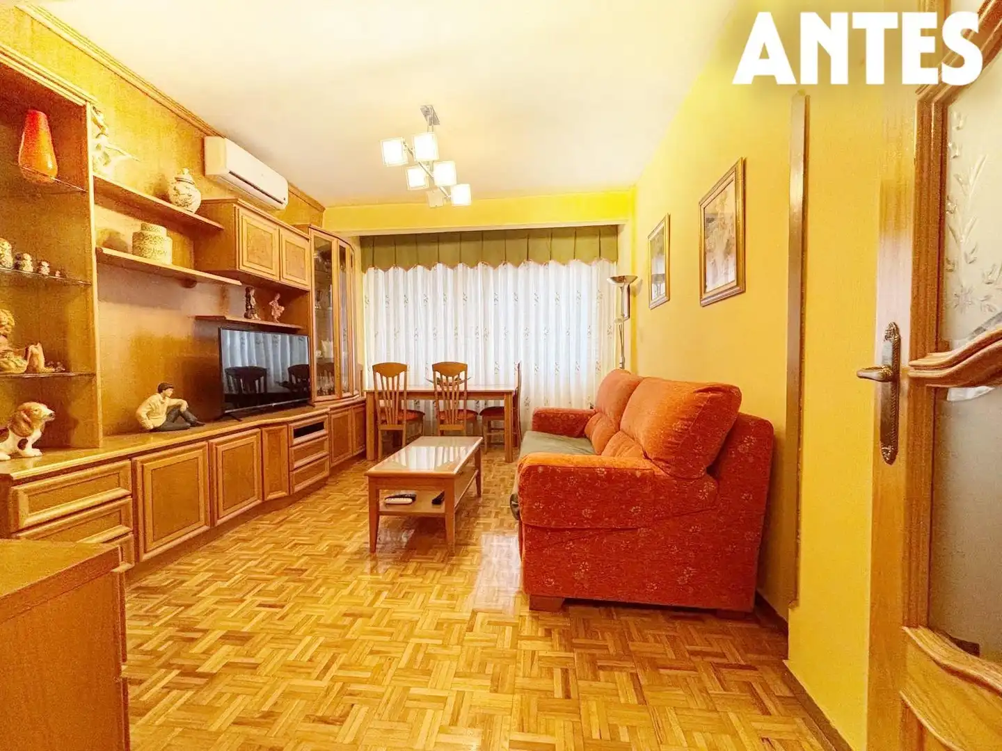 Sala de estar de Piso en venta en Madrid con Aire acondicionado, Calefacción y Parquet