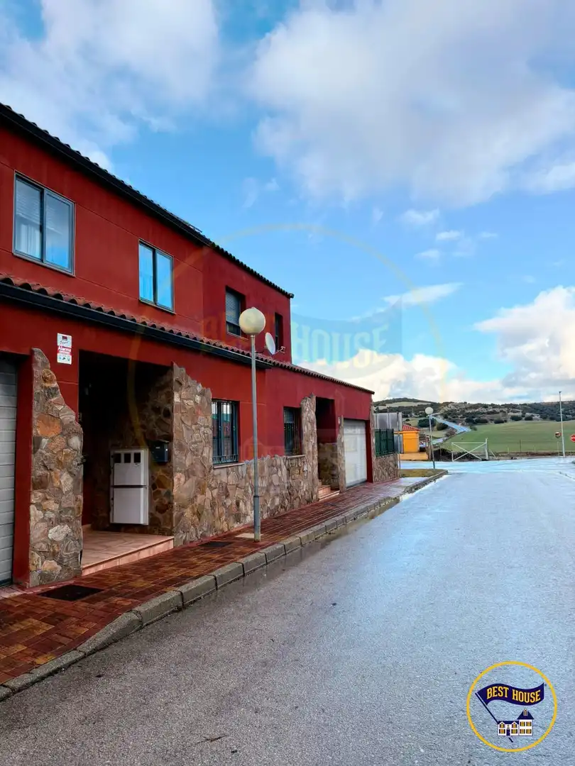 Einfamilien-Reihenhaus zum Verkauf in LAS PERNALOSAS, Villar de Olalla
