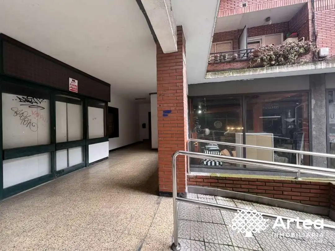 Local comercial en venda a Calle Matiko, imagen 3