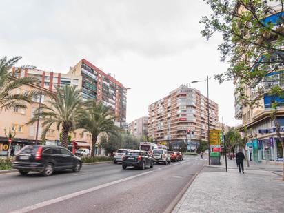 Pis en venda a  RONDA NORTE, San Antón