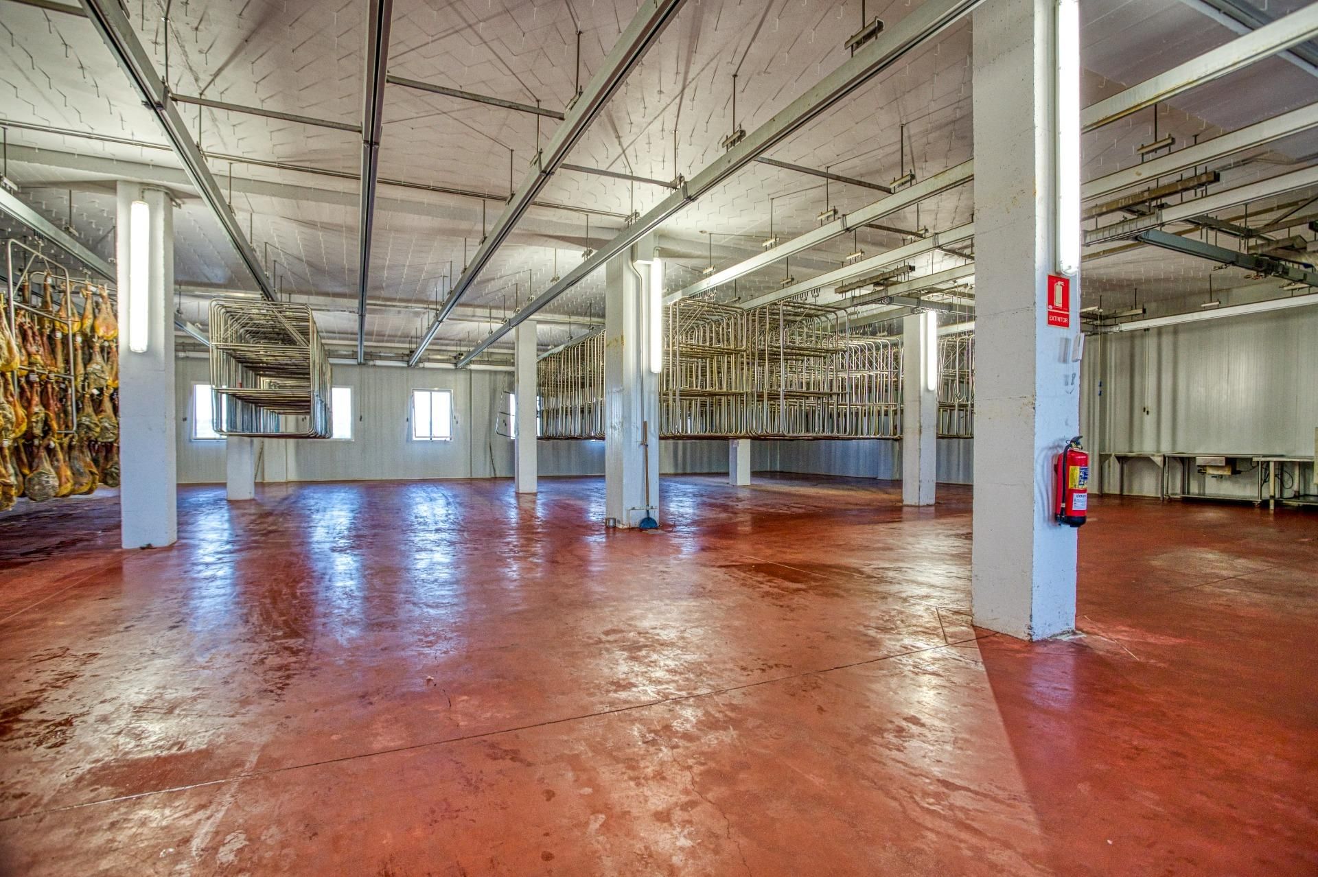 Nau industrial en venda en Ávila Capital