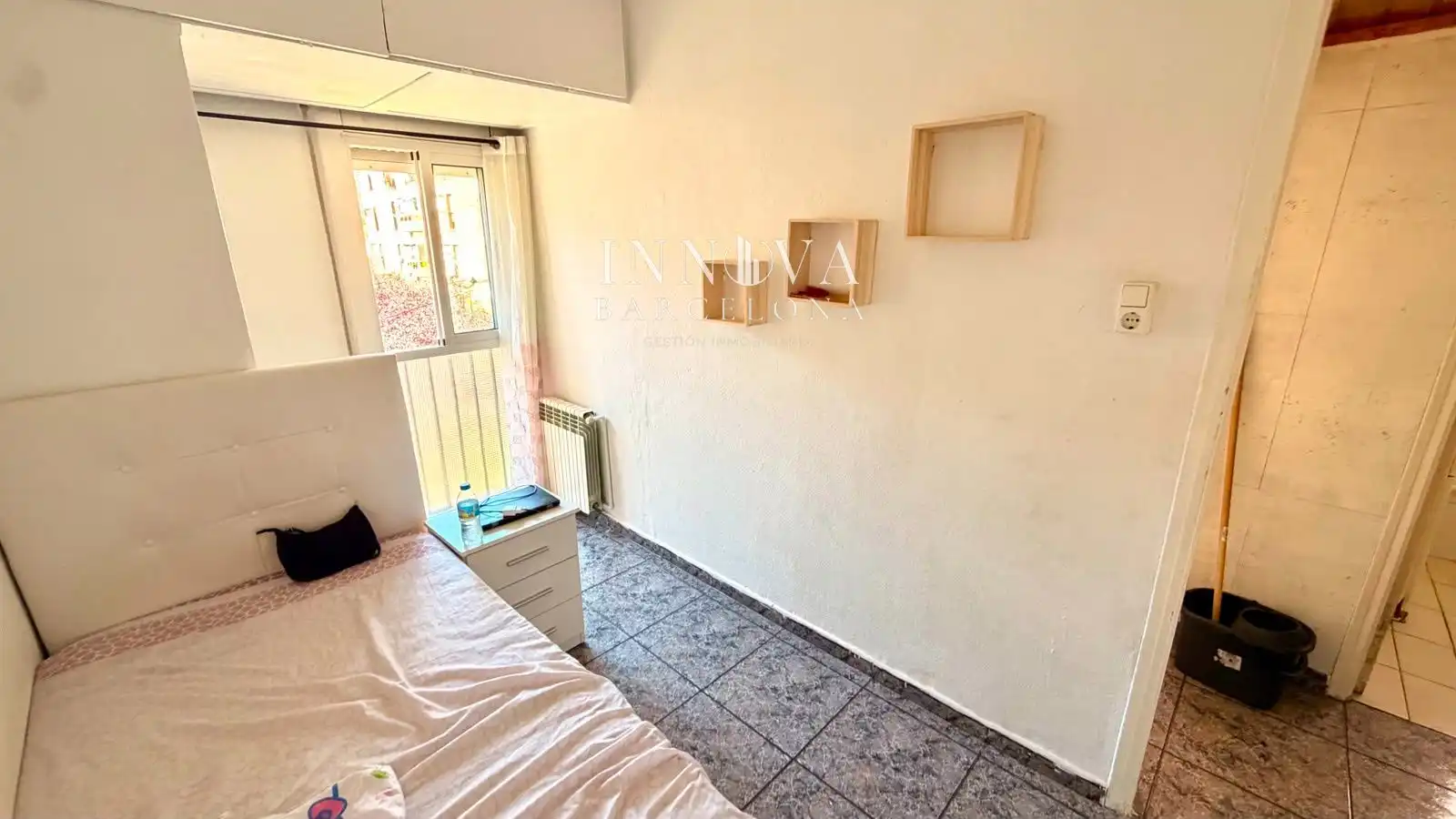 Bedroom of Flat for sale in Sabadell