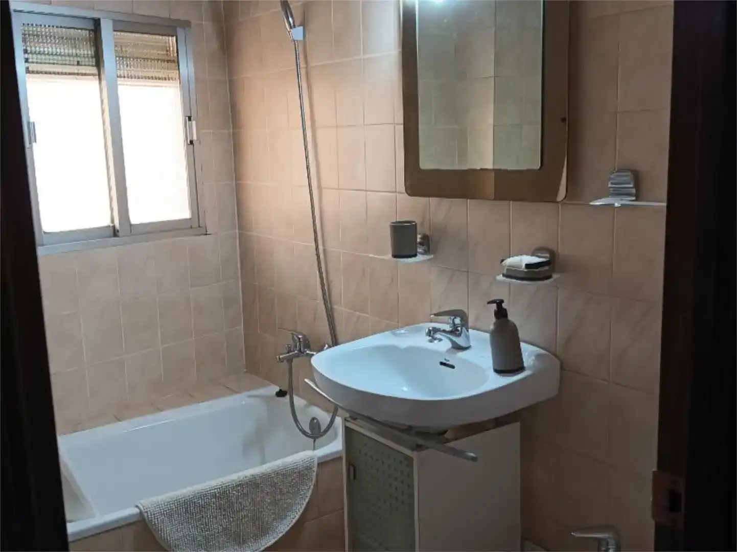 Badezimmer von Wohnungen zur Miete in Navalvillar de Pela, Badajoz