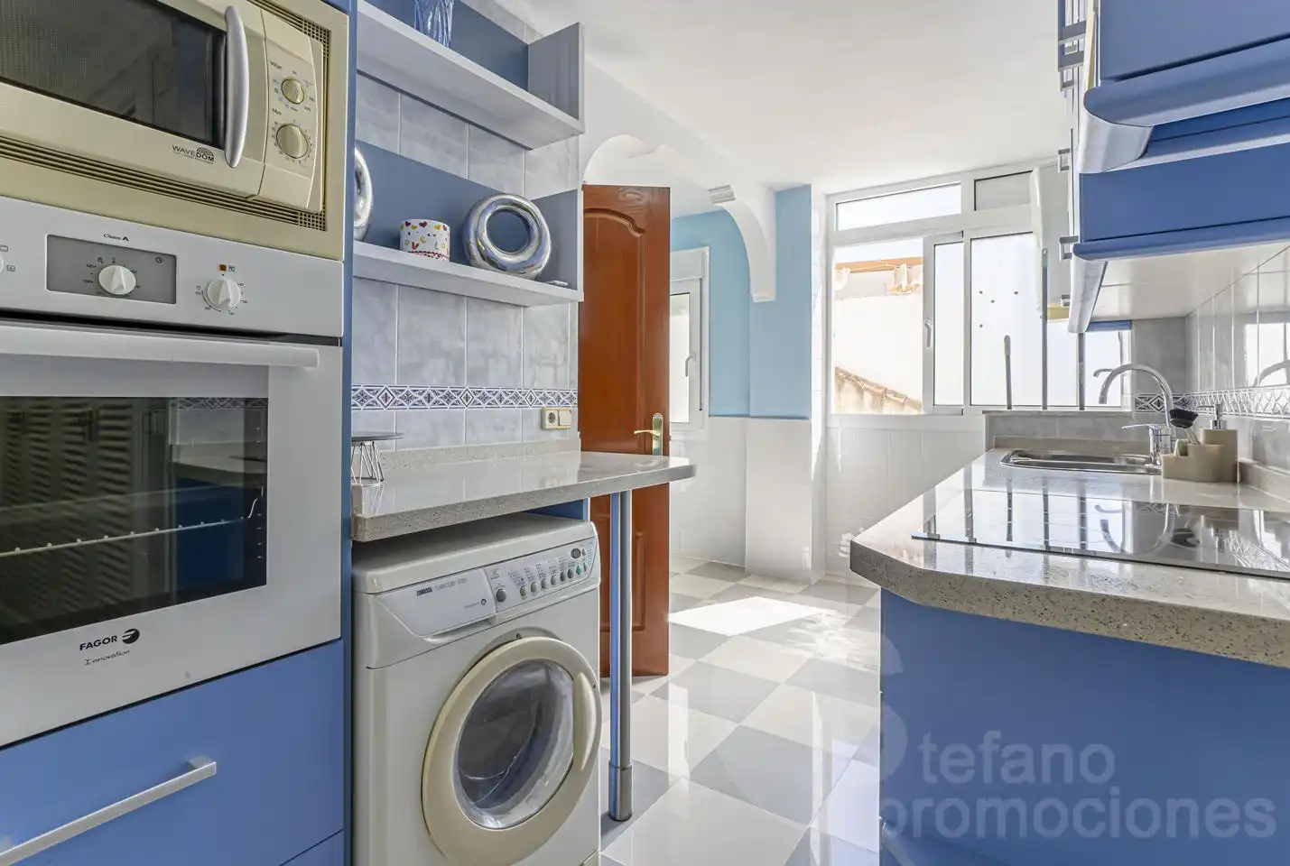 Cocina de Piso de alquiler en Málaga con Aire acondicionado, Terraza y Amueblado