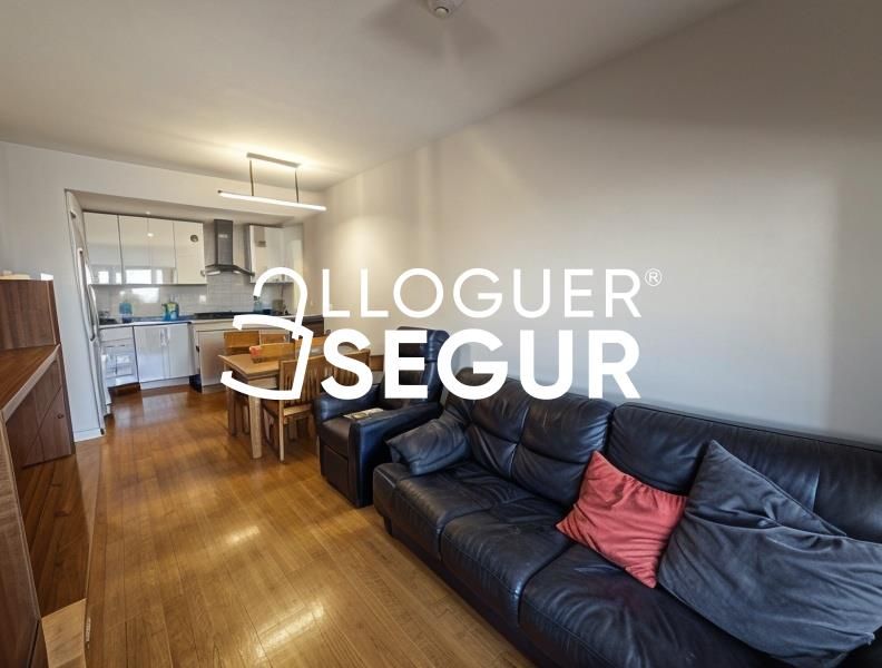 Living room of Flat to rent in Sant Cugat del Vallès  with Air Conditioner, Heating and Furnished