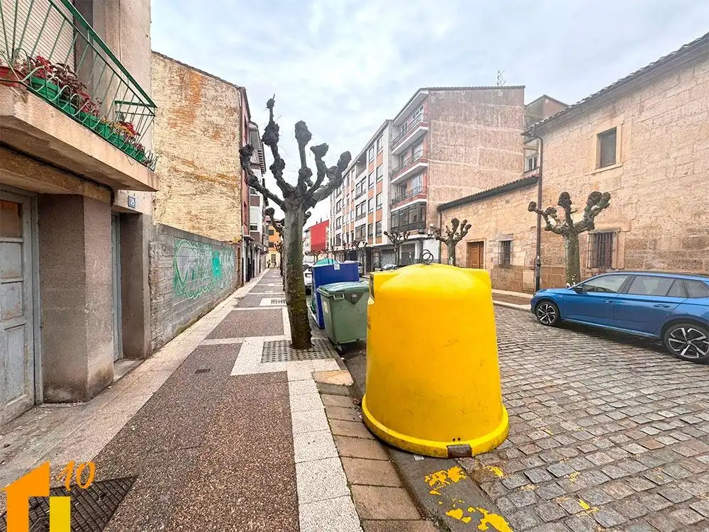 Exterior view of Commercial properties for sale in Briviesca