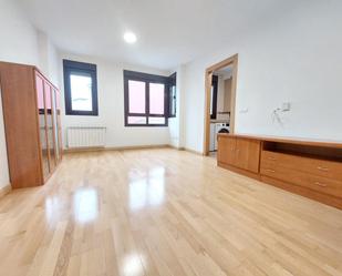 Bedroom of Flat to rent in Gijón   with Heating and Storage room