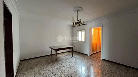 Foto 3 de Piso en venta en Carmona, Sevilla