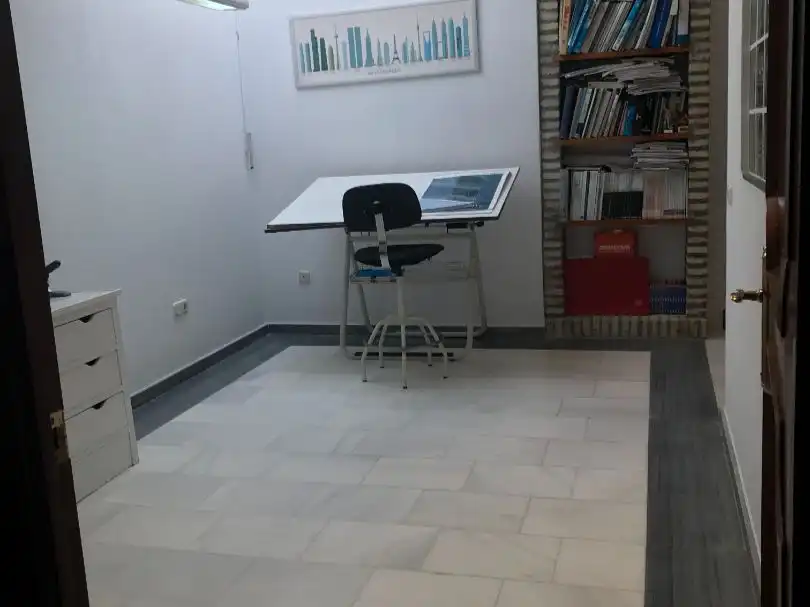 Büro zur Miete in Chiclana de la Frontera mit Klimaanlage und Möbliert