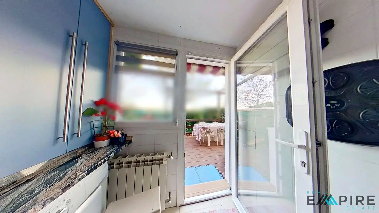 Terraza de Planta baja en venta en Parla Este