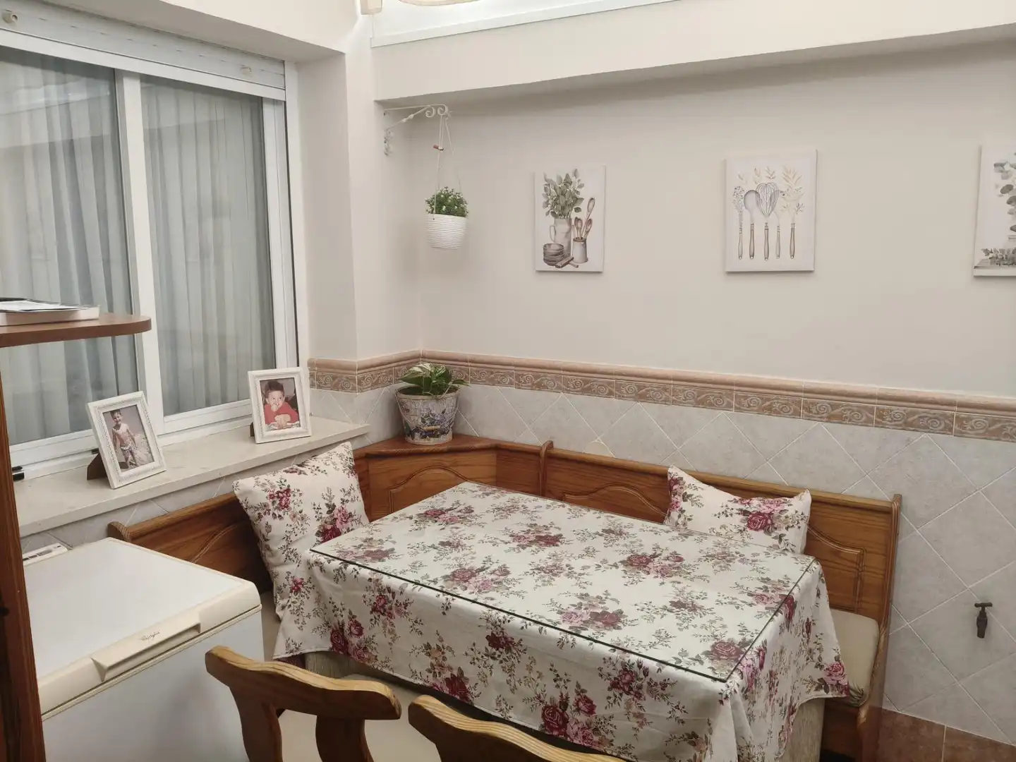 Menjador de Casa adosada en venda en Puerto Real amb Aire condicionat