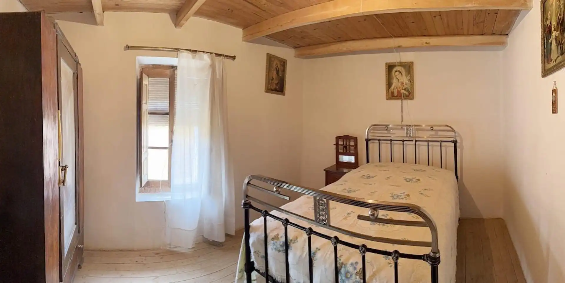 Country homes for sale in Santas Martas