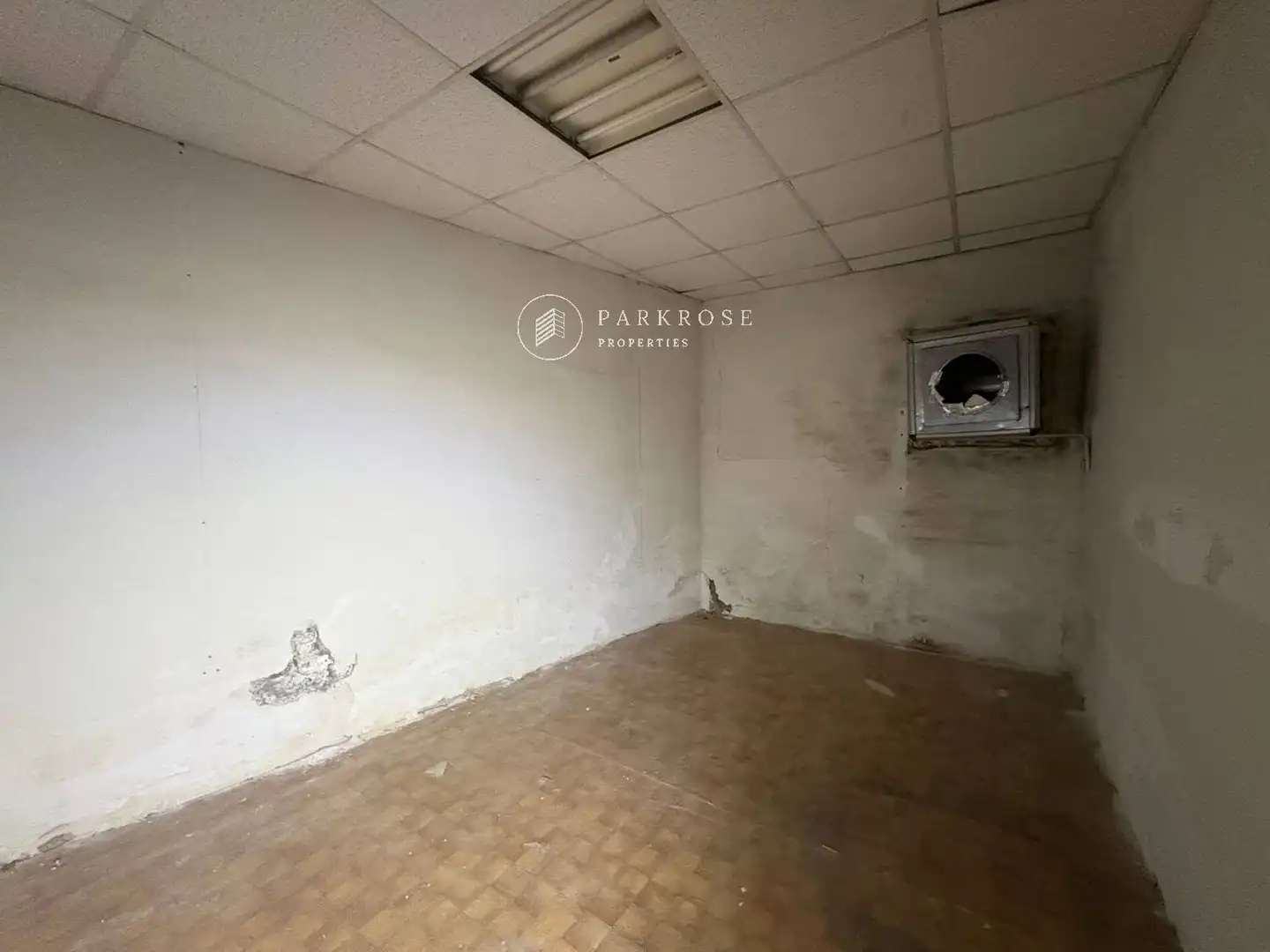 Local comercial de lloguer a Viladomat, imagen 10