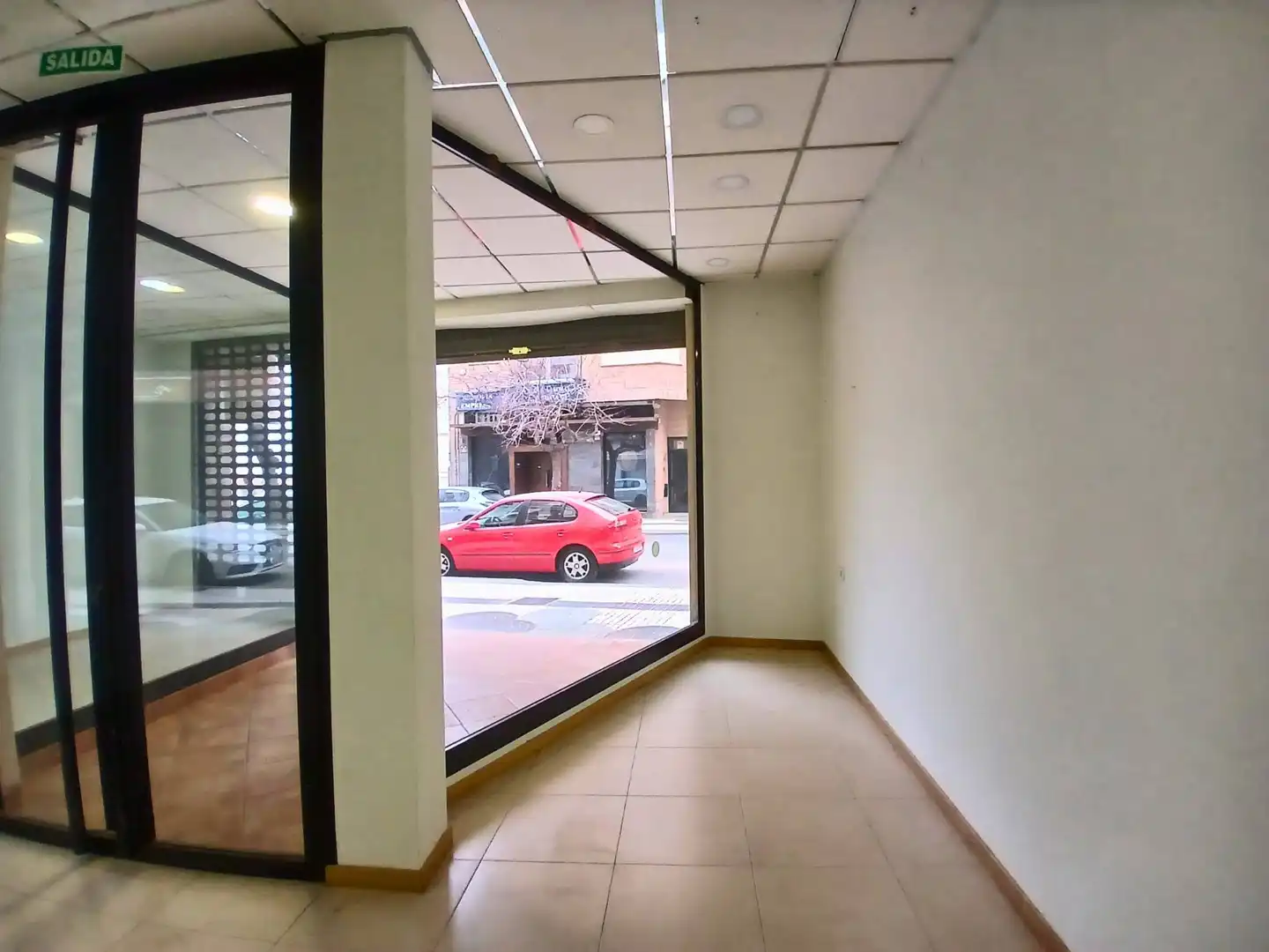 Local en venta en Cartagena con Aire acondicionado