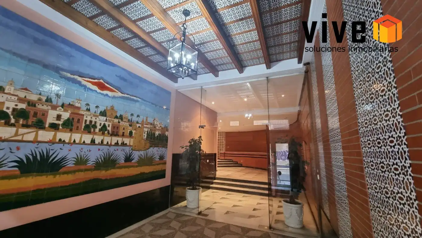 Wohnung zur Miete in Sevilla mit Klimaanlage, Terrasse und Abstellraum