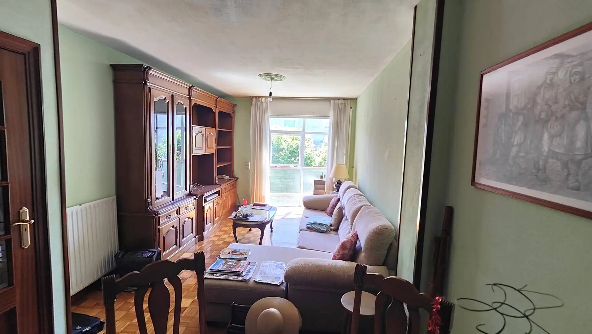 Sala de estar de Piso en venta en Santiago de Compostela  con Calefacción, Trastero y Amueblado