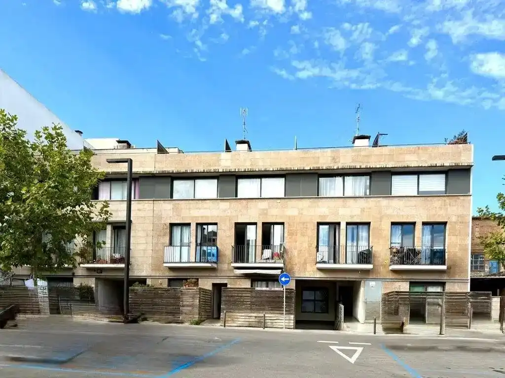 Vista exterior de Pis en venda en L'Escala amb Aire condicionat
