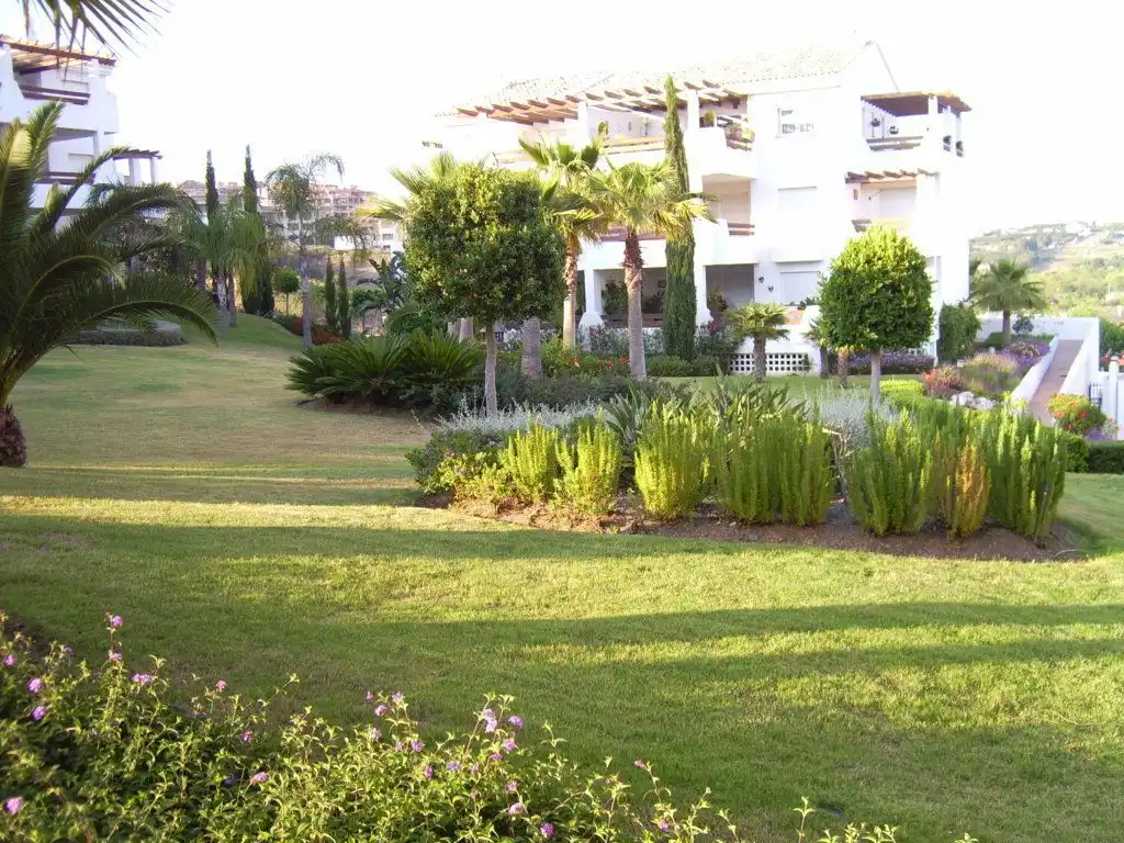 Apartament en venda a Calle los Almendros, La Concha - Resina Golf