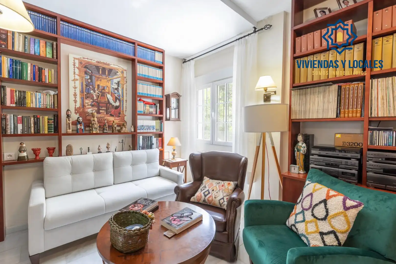Sala de estar de Casa o chalet en venta en La Zubia con Aire acondicionado, Calefacción y Jardín privado