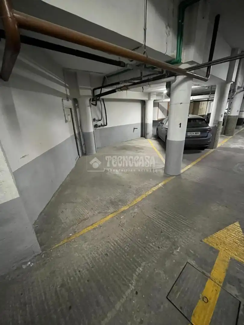 Parkplatz von Garage zum Verkauf in Madrid