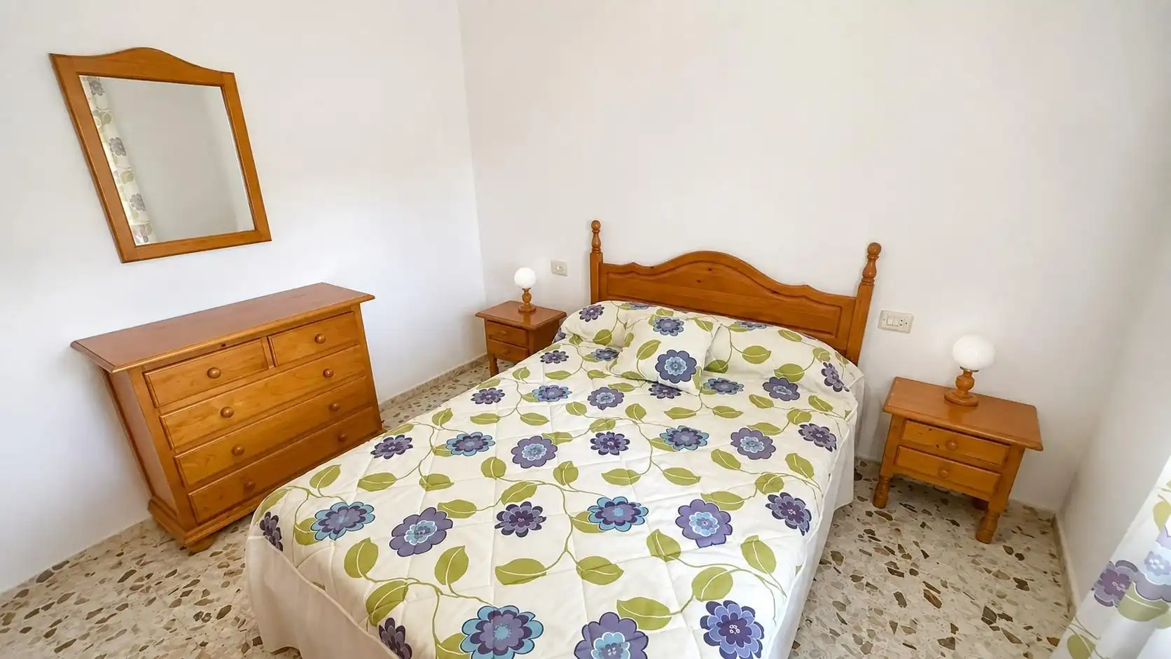 Habitación de Casa o chalet en venta en Chiclana de la Frontera con Jardín privado, Terraza y Trastero