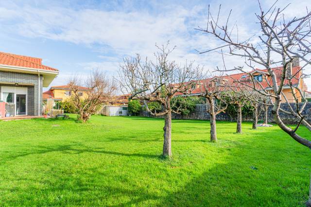 Casa-chalet en Venta en Camargo - BO SOMAVILLA, 4 en Camargo pueblo