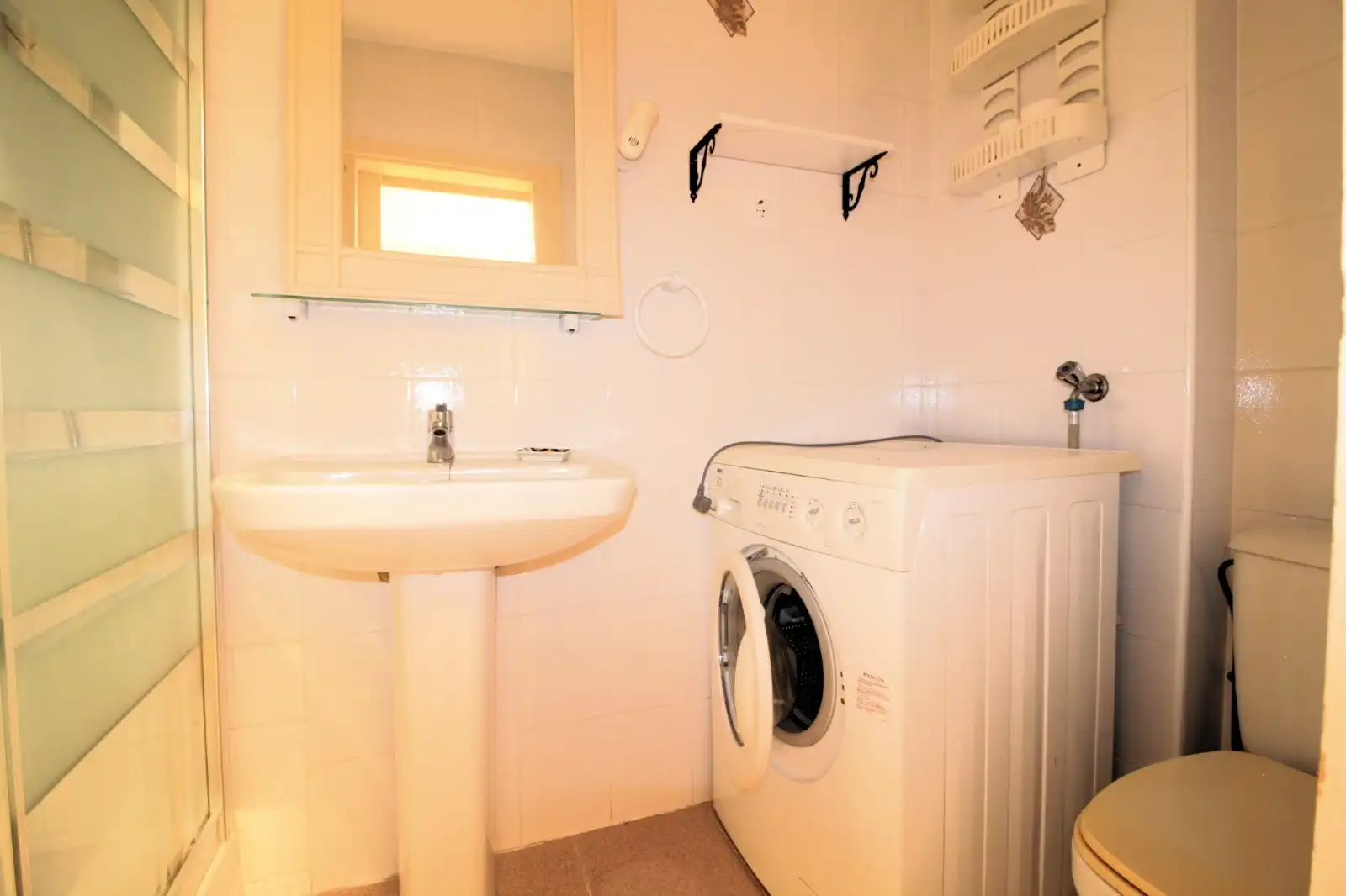 Bathroom of Apartments for sale in Orihuela