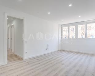 Bedroom of Flat for sale in  Barcelona Capital  with Heating