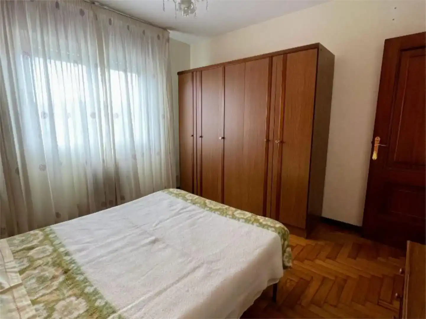 Habitación de Piso en venta en Meira con Parquet, Trastero y Amueblado