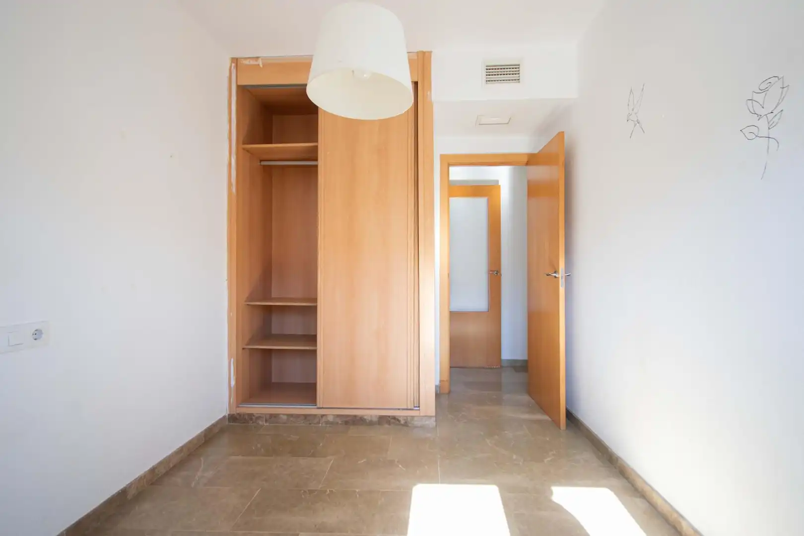Flat for sale in Camas  with Air Conditioner, Heating and Terrace