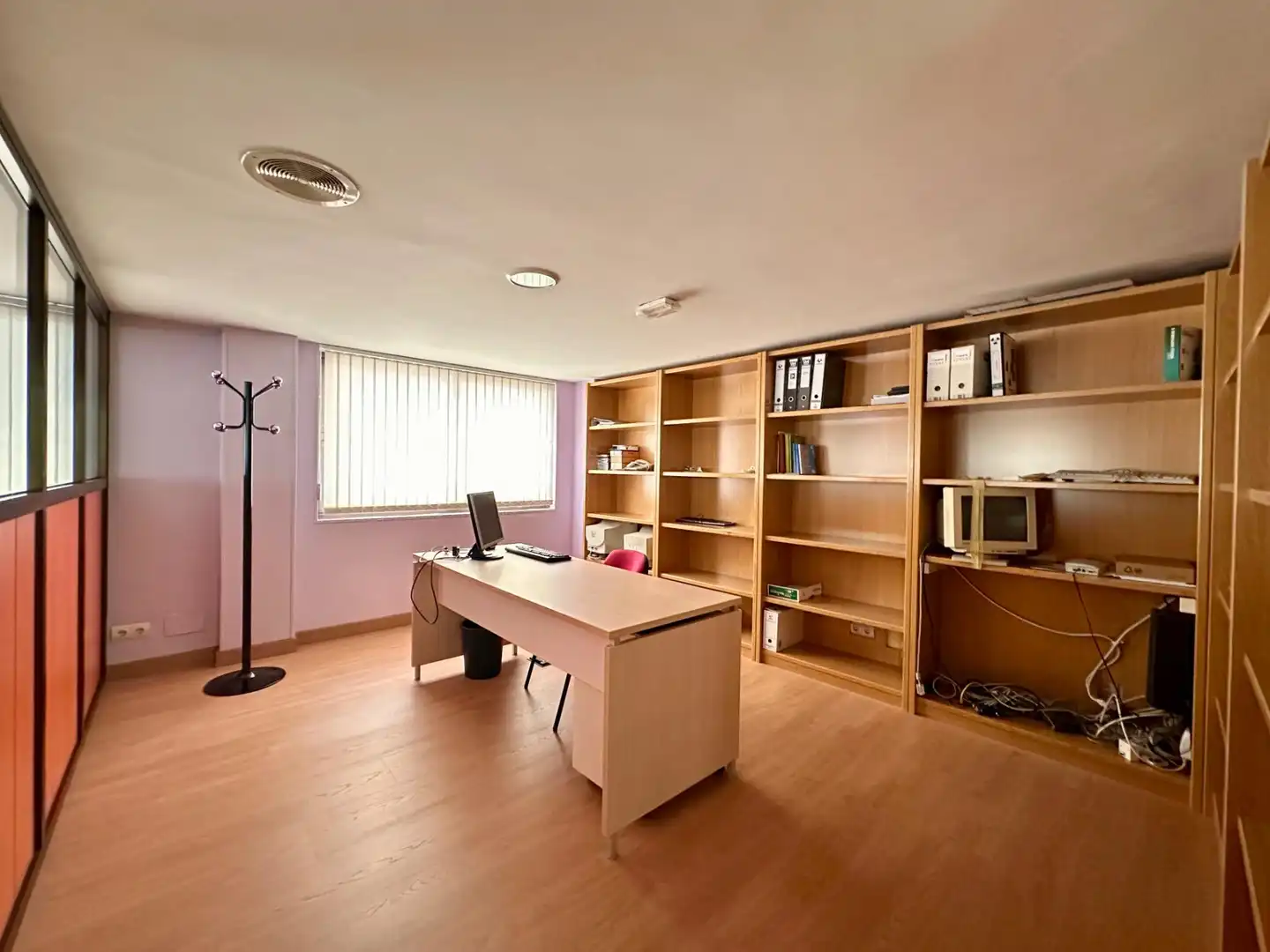 Local comercial en alquiler en Avenida de Valdés, imagen 16