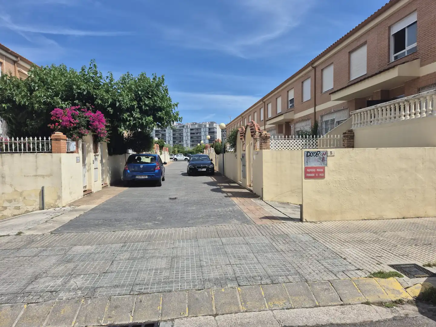 Parking de Casa adosada en venta en Gandia con Terraza y Trastero