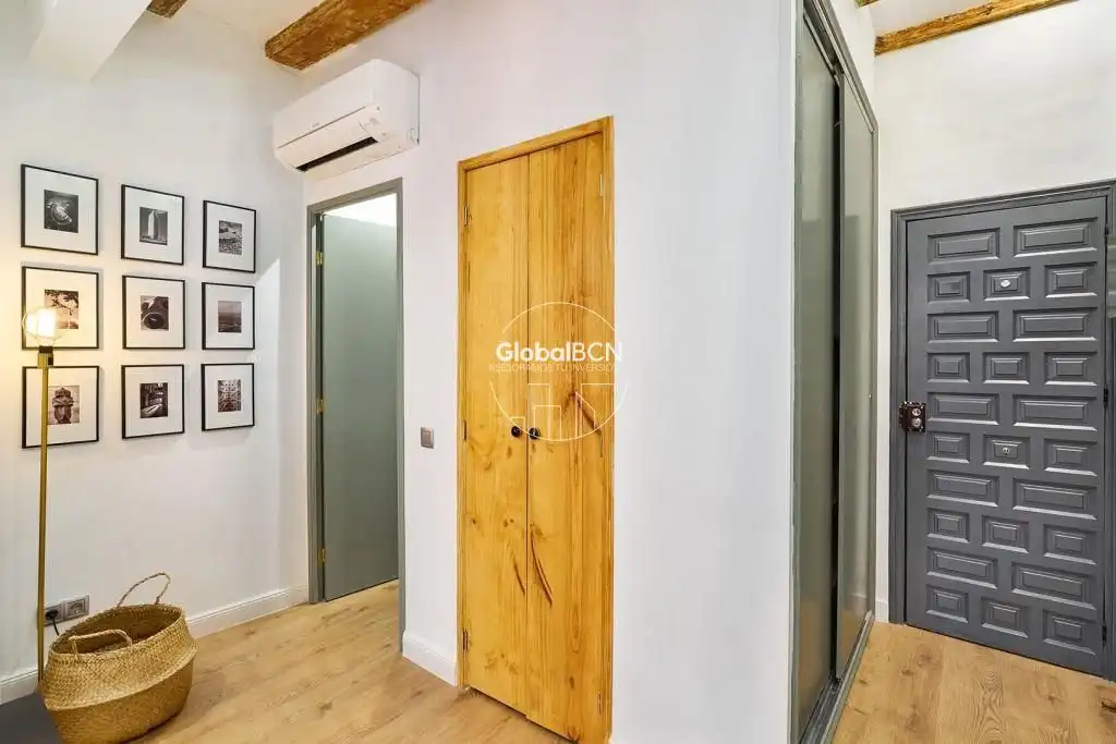 Edificio en venta en De L'Espaseria, Sant Pere, Sta. Caterina i la Ribera
