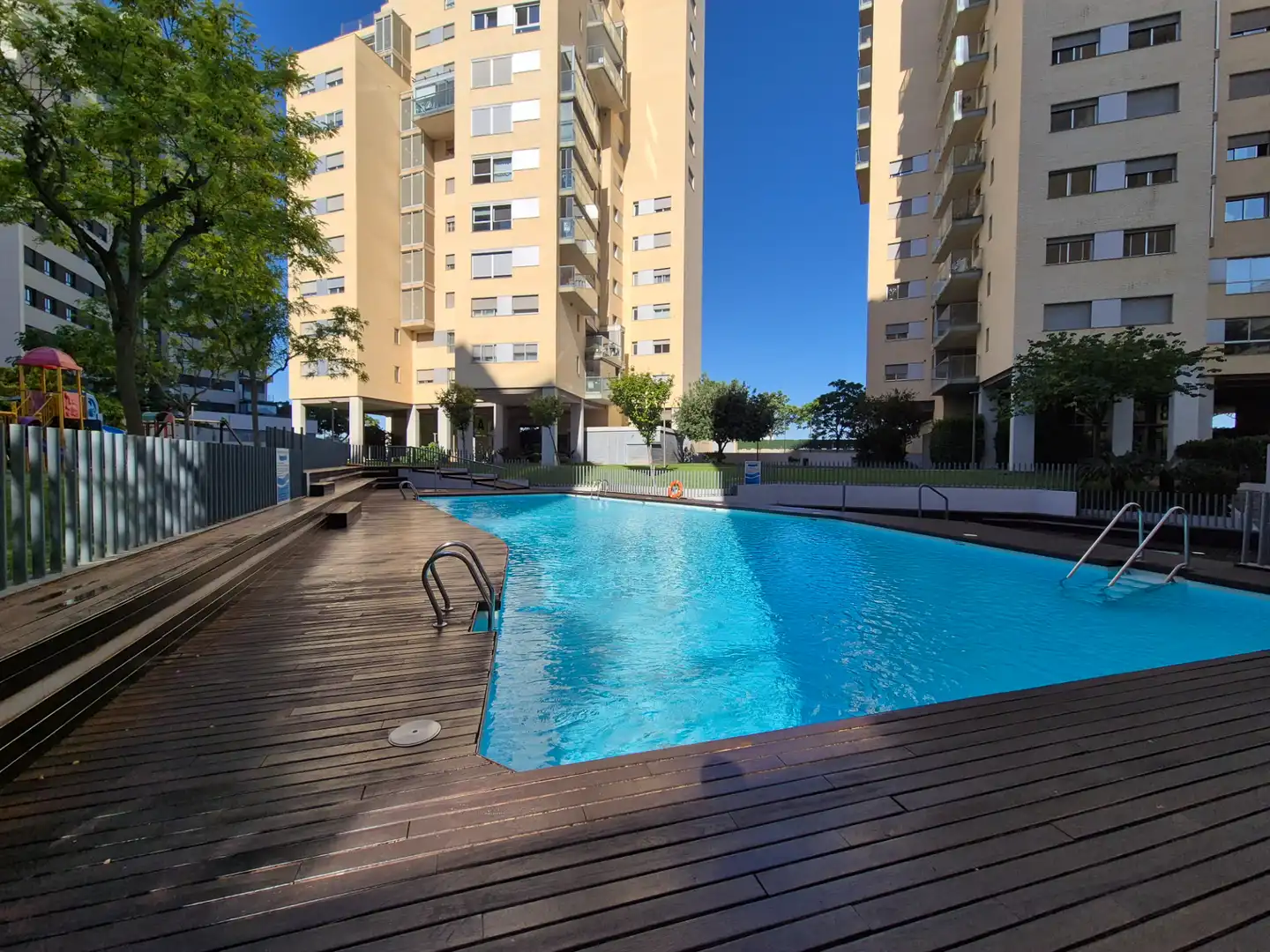 Piscina de Piso en venta en Valencia con Aire acondicionado, Terraza y Trastero