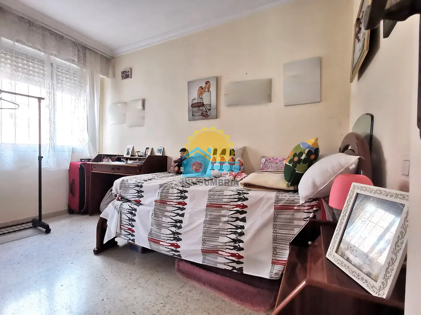 Dormitori de Pis en venda en Huelva amb Moblat i Balcó