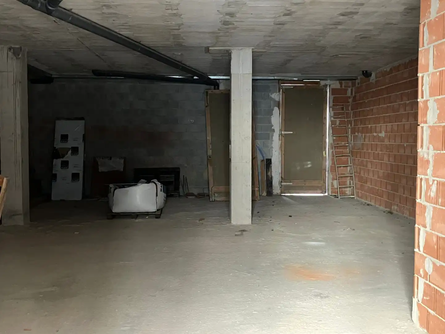 Gewerbefläche zum Verkauf in Cabezón de la Sal - Calle Matilde de la Torre 9, imagen 4