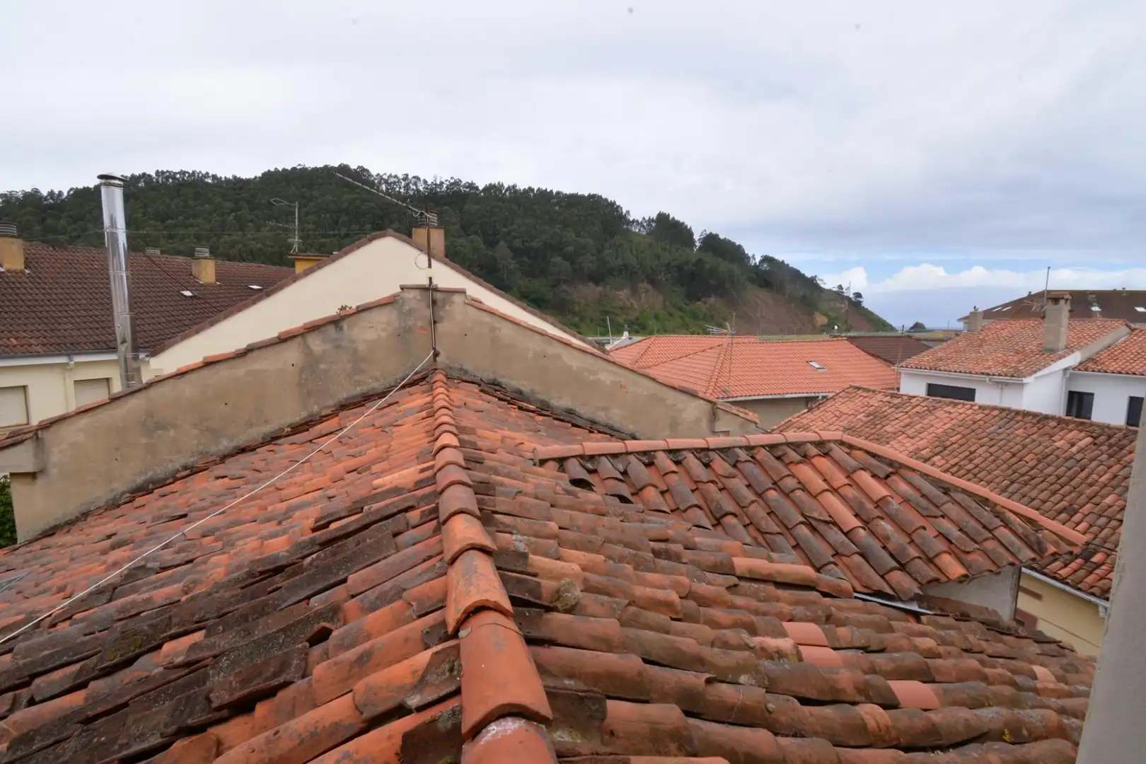 Vista exterior de Casa o chalet en venta en Soto del Barco con Calefacción, Terraza y Balcón