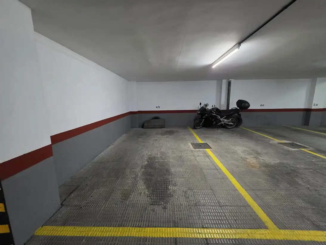 Parking de Piso en venta en Madrid con Aire acondicionado, Calefacción y Terraza