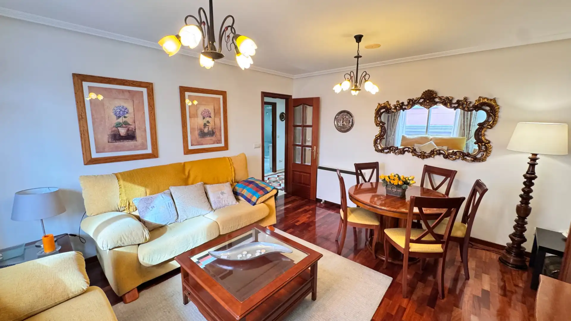Wohnzimmer von Wohnung zum Verkauf in Arteixo mit Heizung, Parkett und Terrasse