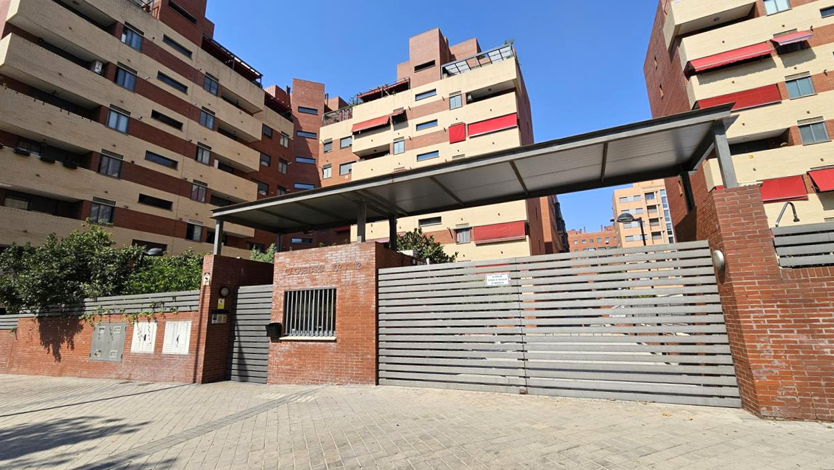 Vista exterior de Pis en venda en  Madrid Capital
