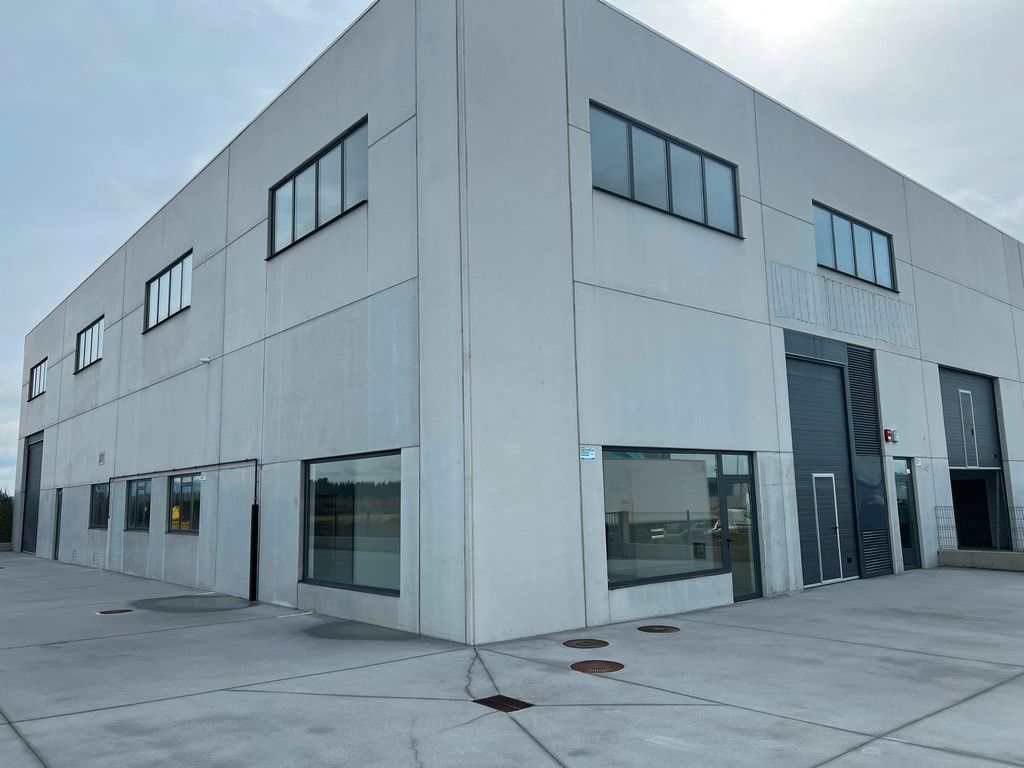 Exterior view of Industrial buildings to rent in Lugo Capital