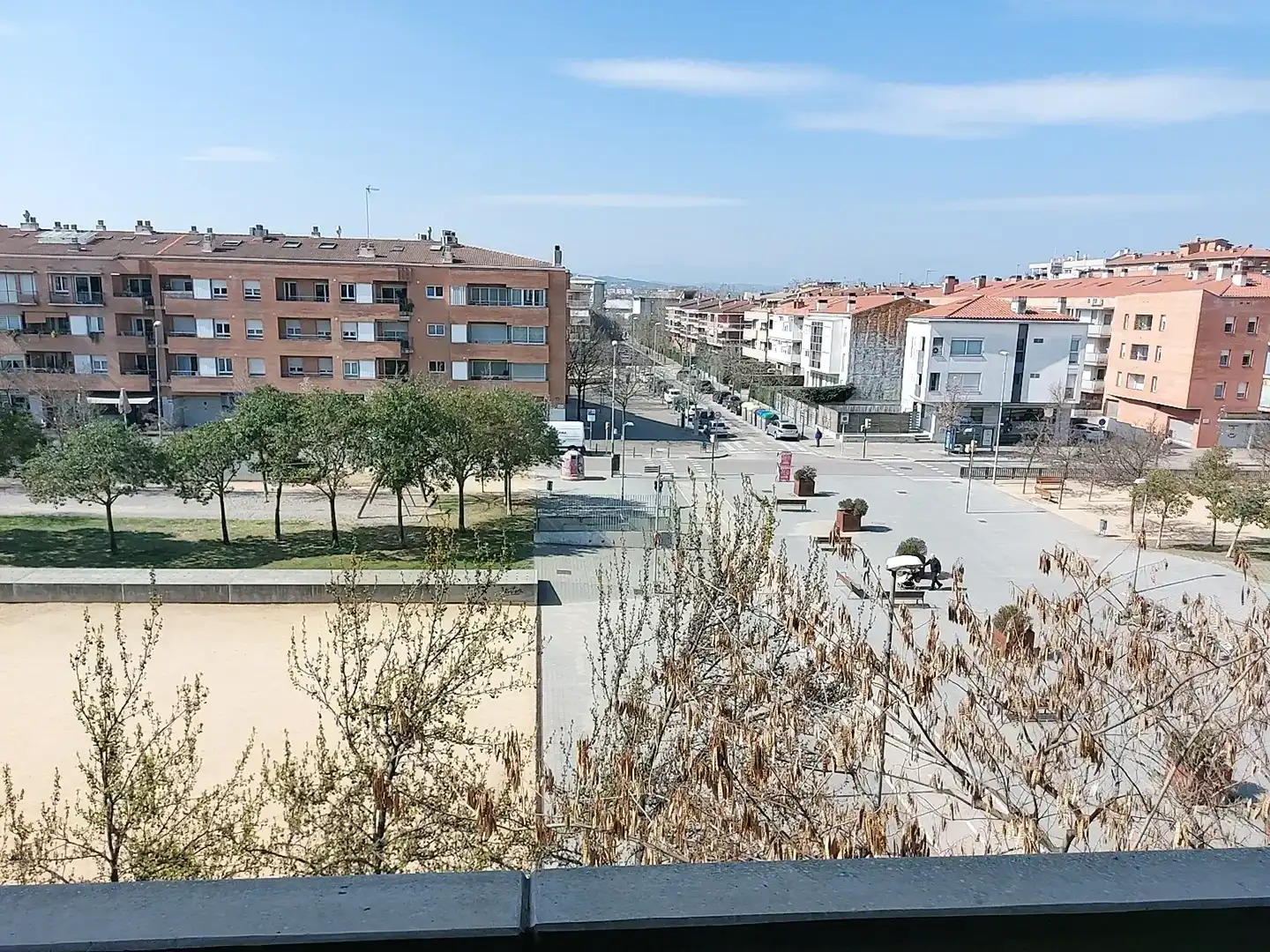 Vista exterior de Pis de lloguer en Girona amb Aire condicionat, Calefacció i Jardí privat
