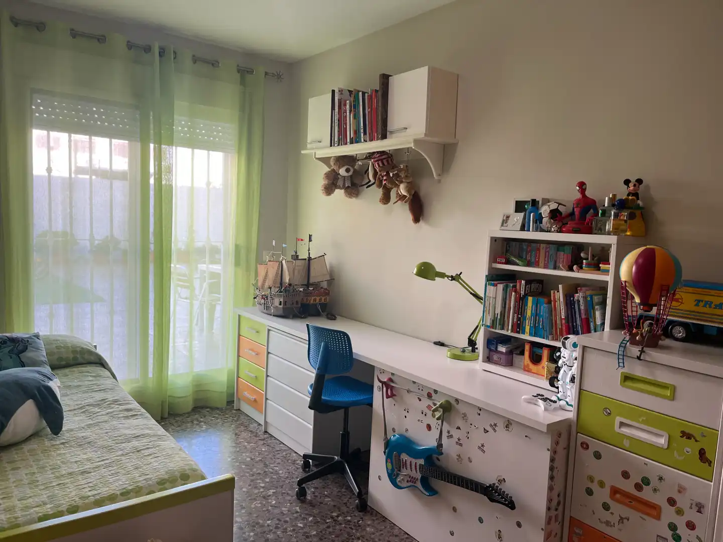 Bedroom of Flat for sale in Valencia  with Air Conditioner, Terrace and Storage room
