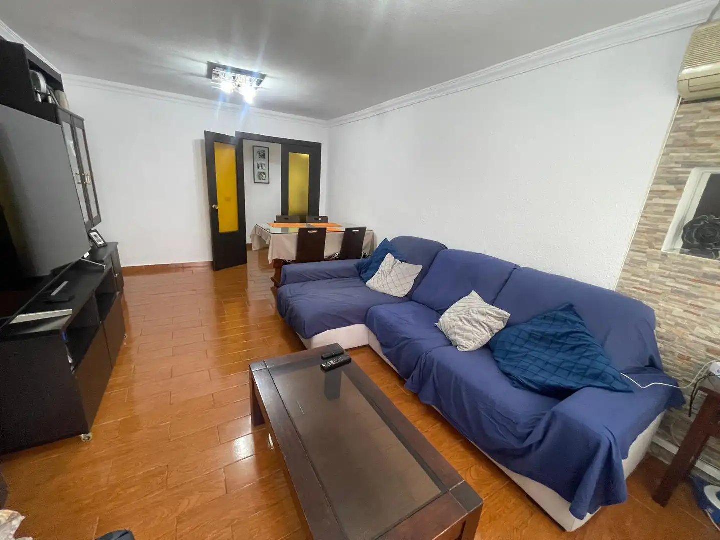 Wohnzimmer von Wohnung zum Verkauf in Málaga mit Klimaanlage, Privatgarten und Balkon