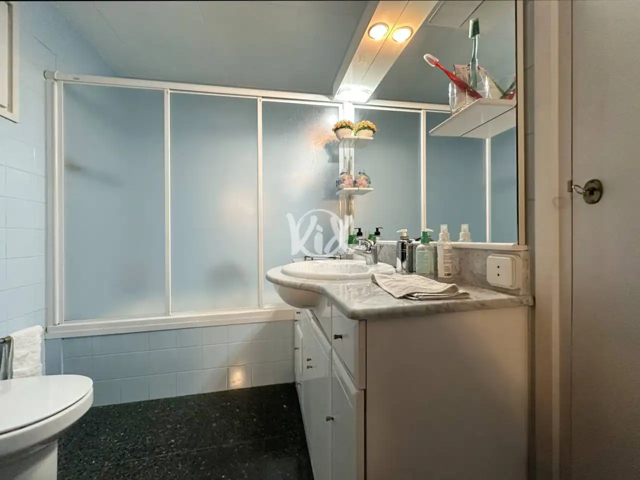 Baño de Piso en venta en Mataró con Aire acondicionado, Calefacción y Terraza