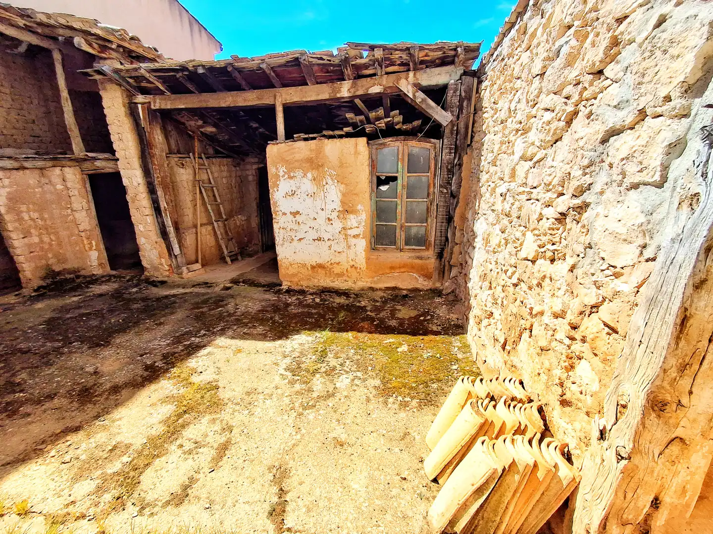 Exterior view of Detached homes for sale in La Vid y Barrios   with Private garden and Furnished