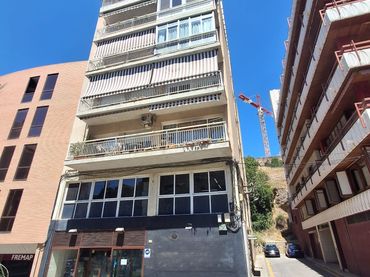 Pis amb ascensor en venda a Ramon Berenguer IV 55