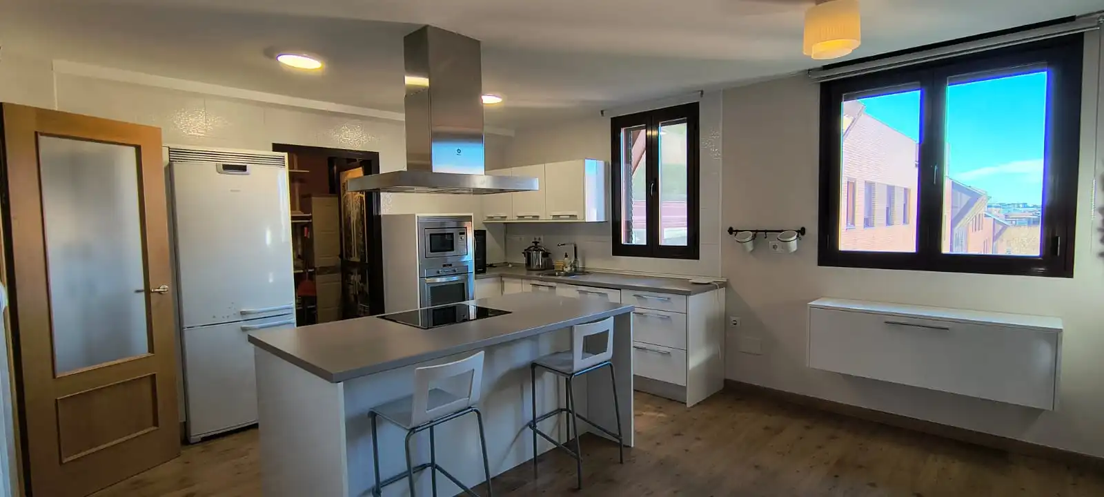 Cocina de Piso de alquiler en Las Rozas de Madrid con Aire acondicionado, Terraza y Trastero