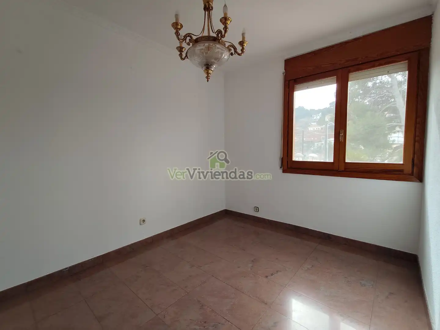 Dormitori de Casa o xalet en venda en Cerdanyola del Vallès amb Calefacció, Jardí privat i Parquet
